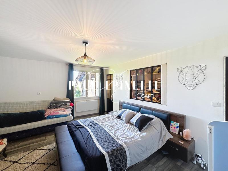 Maison - 187 m² - 5 pièces