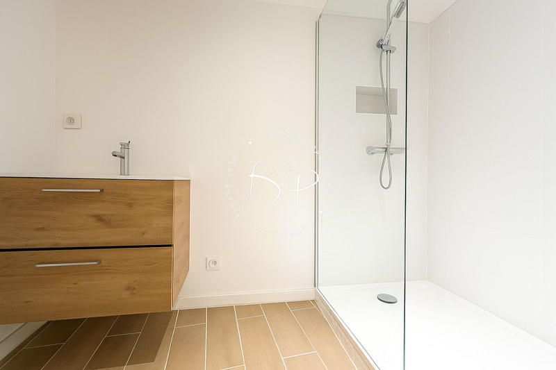 Immeuble - 3 pièces