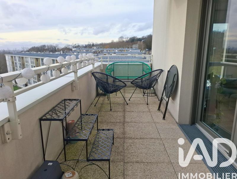 Appartement - 90 m² - 4 pièces