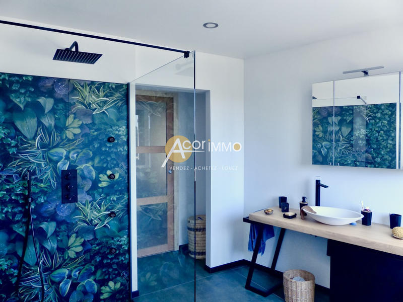 Maison - 170 m² - 5 pièces