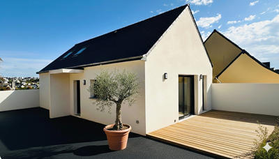 Maison - 103 m² - 4 pièces