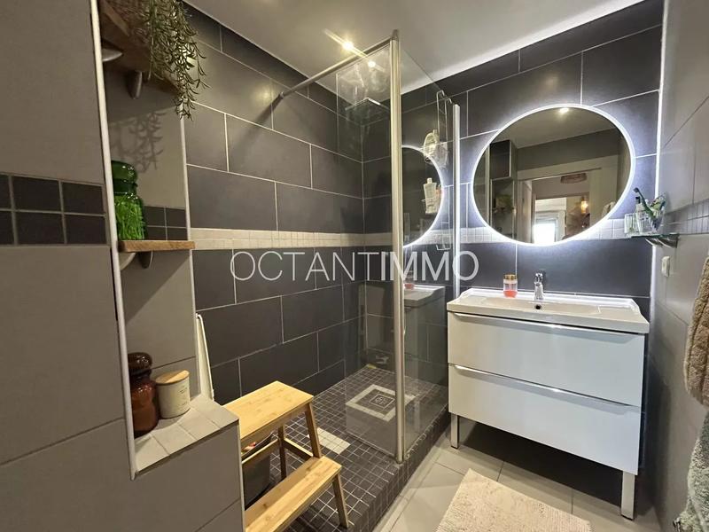 Appartement - 65 m² - 3 pièces