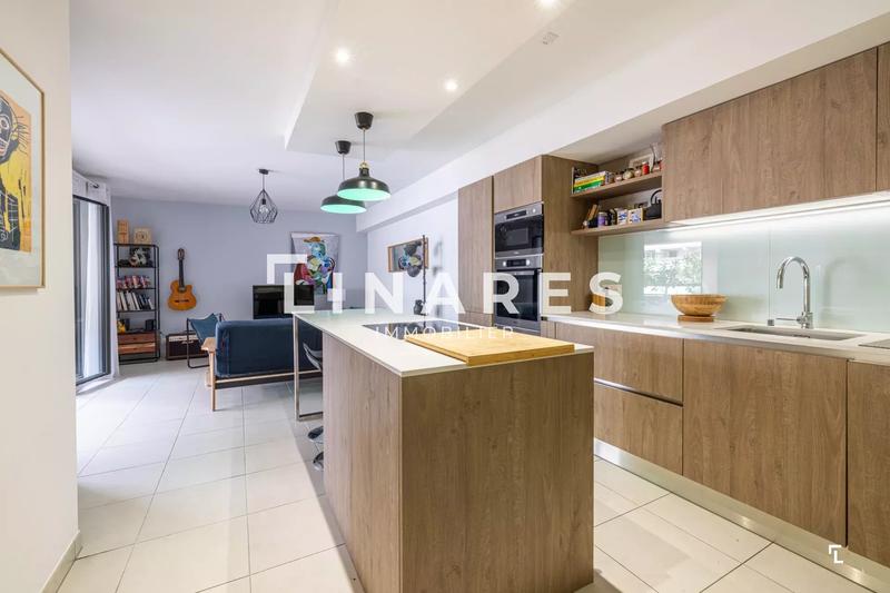 Appartement - 67 m² - 3 pièces