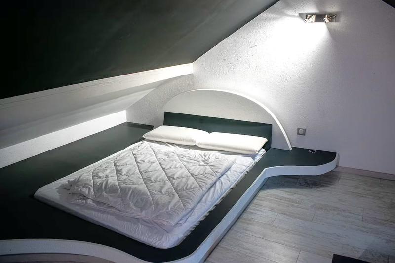 Maison - 210 m² - 7 pièces