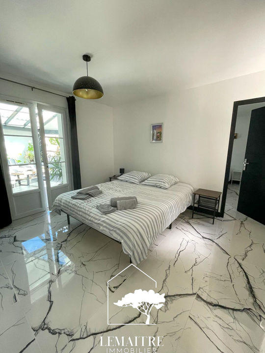 Maison - 174 m² - 5 pièces