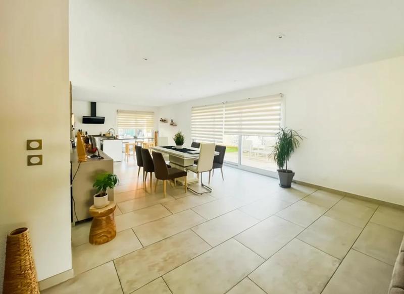 Maison - 155 m² - 5 pièces