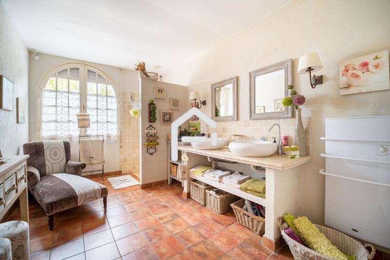 Maison - 191 m² - 6 pièces