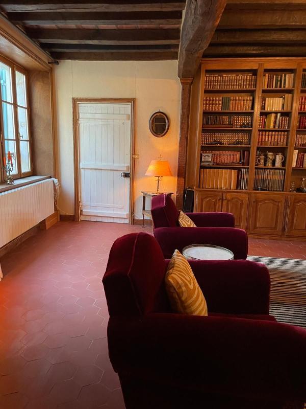 Maison - 285 m² - 10 pièces