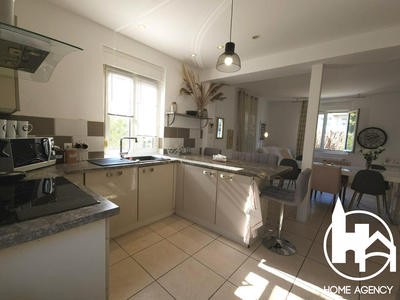 Maison - 110 m² - 5 pièces