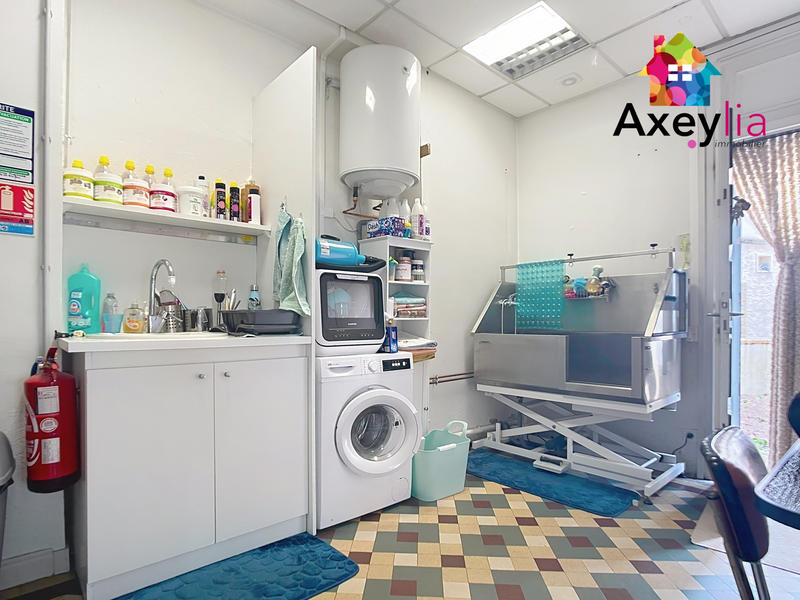 Maison - 250 m² - 6 pièces