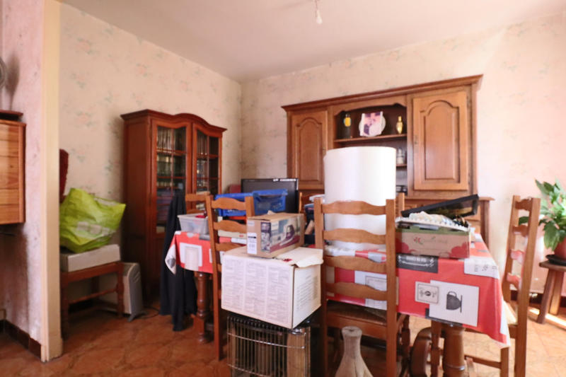 Maison - 104 m² - 8 pièces