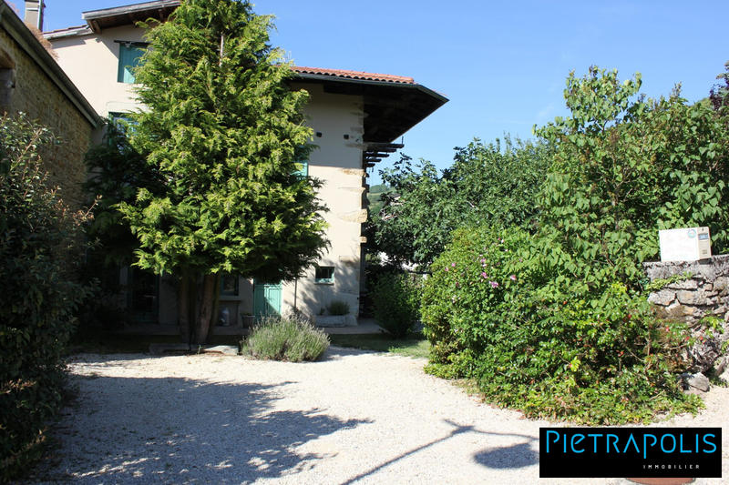 Maison ancienne - 442 m² - 16 pièces