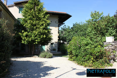 Maison ancienne - 442 m² - 16 pièces