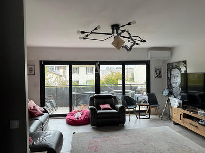 Maison - 169 m² - 5 pièces