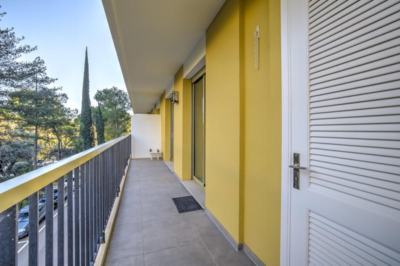 Appartement - 80 m² - 3 pièces