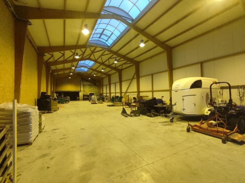 Propriété - 320 m² - 6 pièces