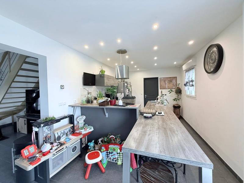 Maison - 122 m² - 4 pièces