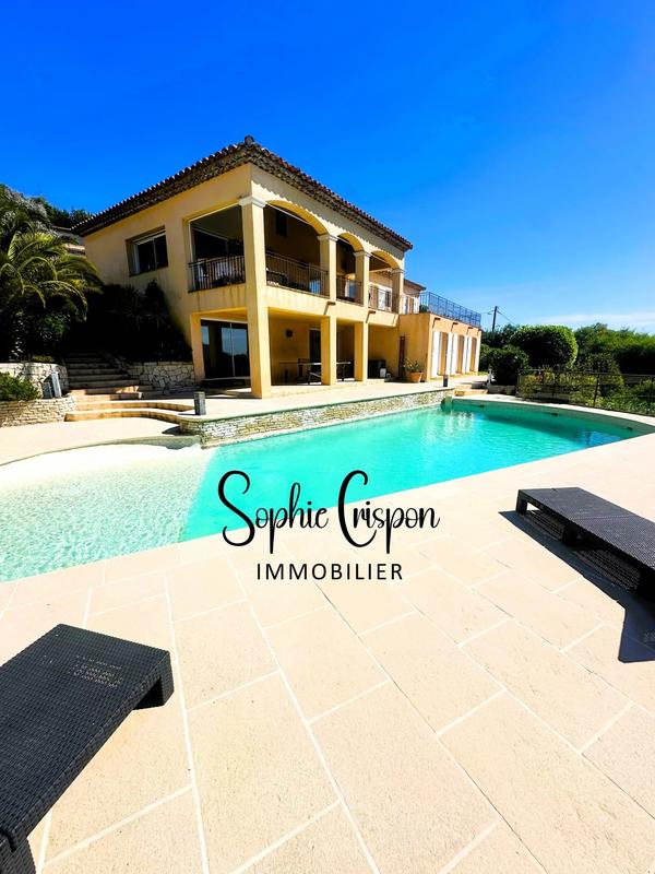 Villa - 209 m² - 7 pièces