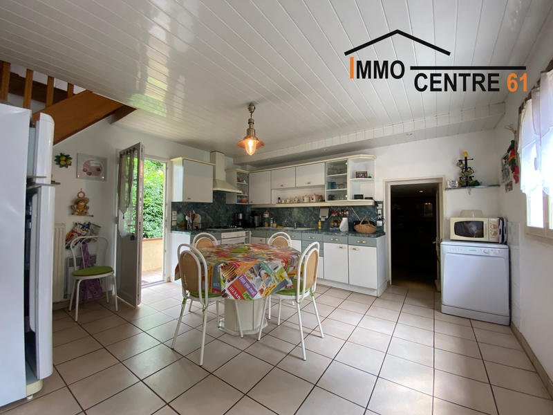 Maison - 140 m² - 6 pièces