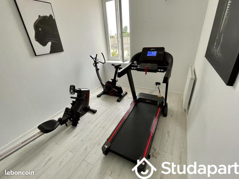 Chambre - 241 m² - 1 pièce