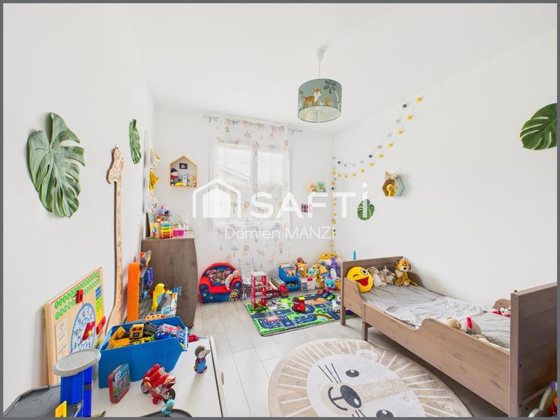 Maison - 99 m² - 5 pièces