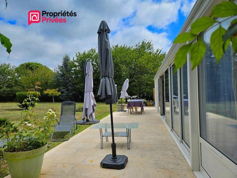 Maison - 350 m² - 8 pièces