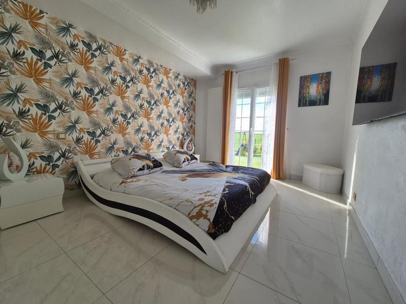 Maison - 189 m² - 6 pièces