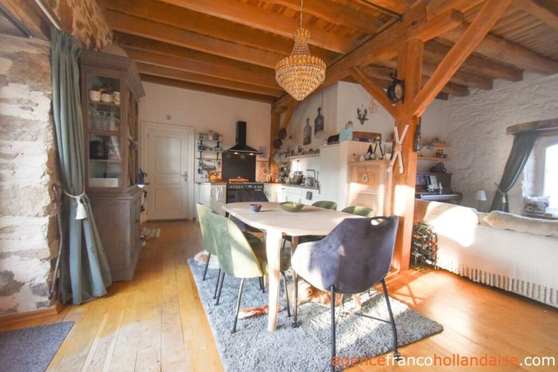 Moulin - 355 m² - 10 pièces