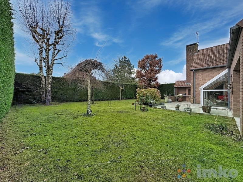 Maison - 237 m² - 7 pièces