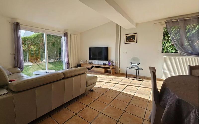 Maison - 92 m² - 5 pièces