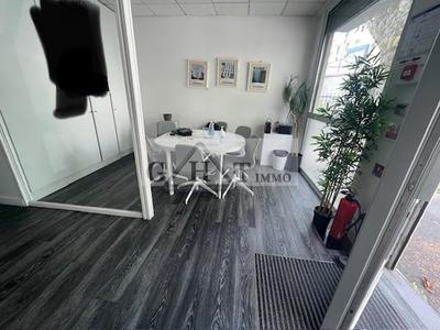 Bureau - 405 m²