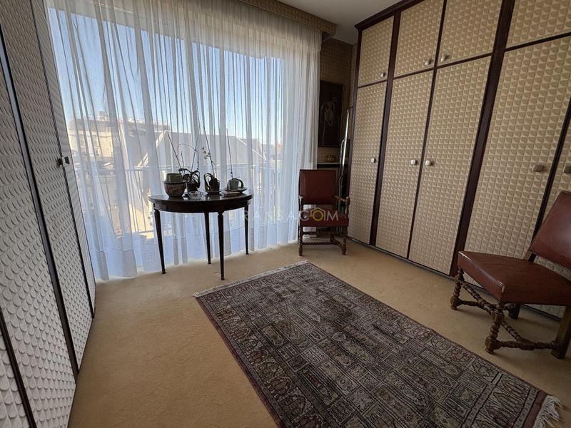 Appartement - 173 m² - 7 pièces