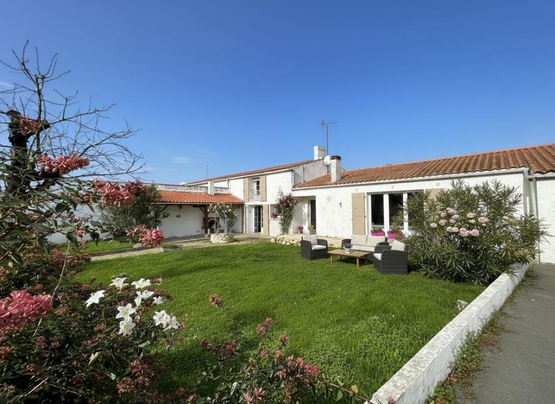 Maison - 136 m² - 5 pièces