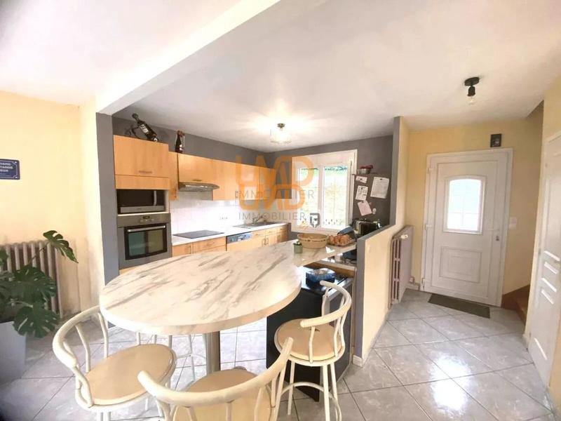 Maison - 157 m² - 7 pièces