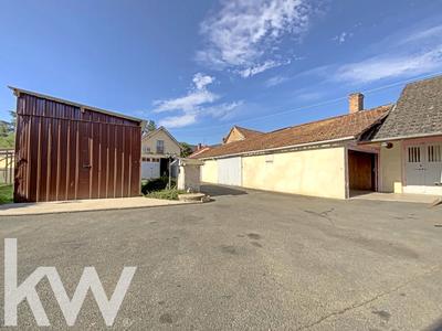 Viager - Maison - 233 m² - 10 pièces