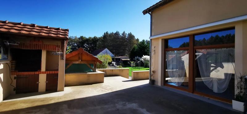 Maison - 284 m² - 10 pièces