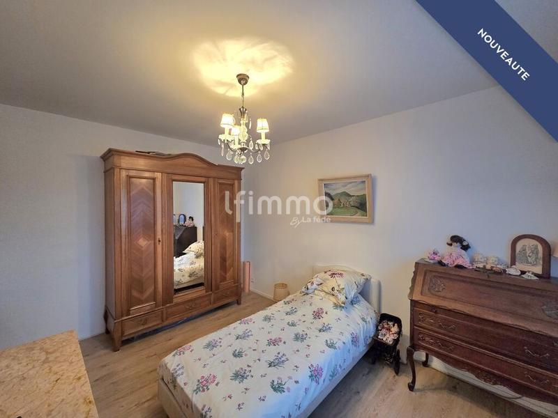Appartement - 94 m² - 5 pièces