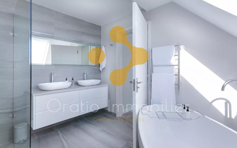 Appartement - 92 m² - 4 pièces