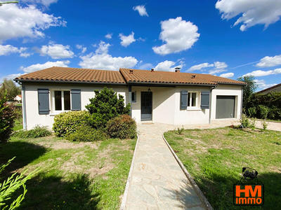 Maison - 98 m² - 5 pièces