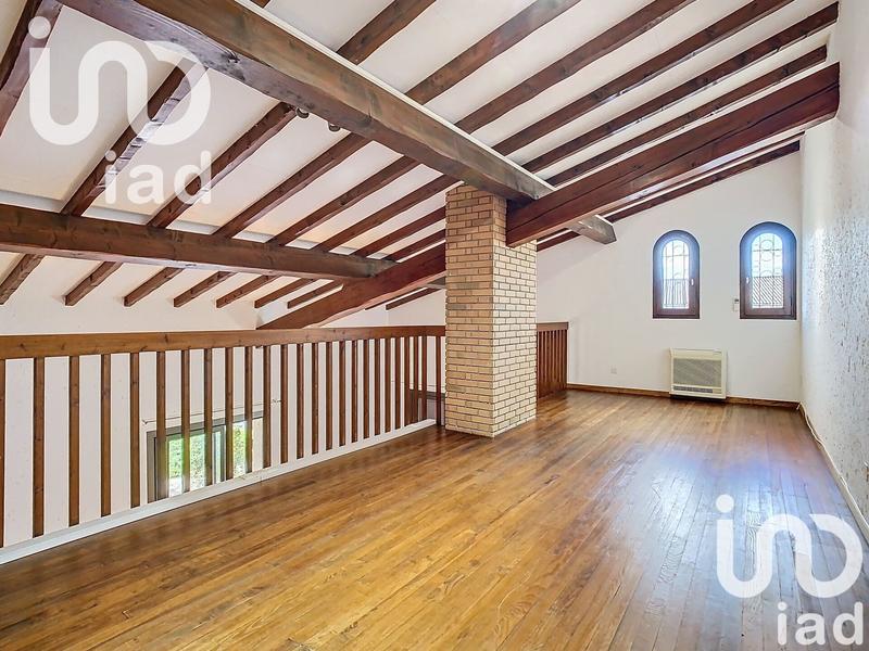 Maison - 224 m² - 7 pièces