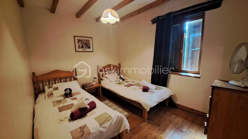 Propriété - 550 m² - 22 pièces