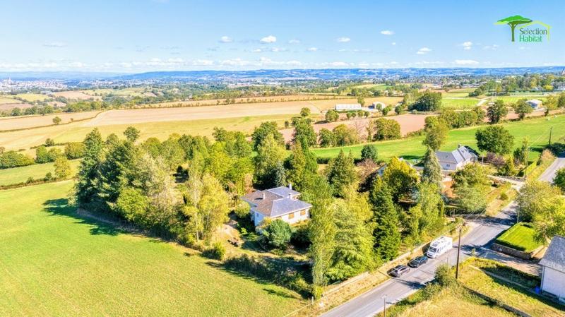 Maison bourgeoise - 376 m² - 8 pièces