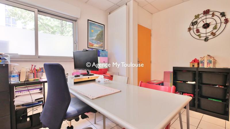 Local d'activités - 64 m²