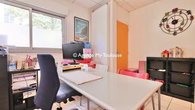 Local d'activités - 64 m²