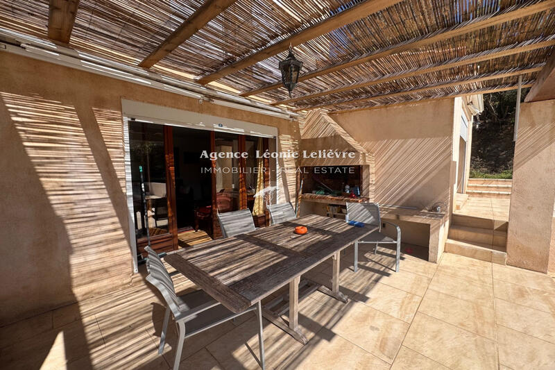 Maison - 145 m² - 6 pièces