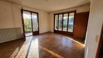 Maison - 115 m² - 8 pièces