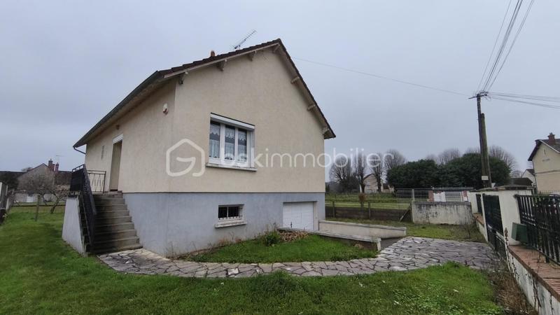 Maison traditionnelle - 76 m² - 3 pièces