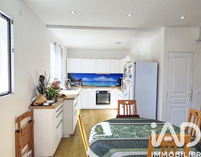 Maison - 140 m² - 5 pièces