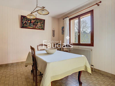 Maison - 89 m² - 5 pièces