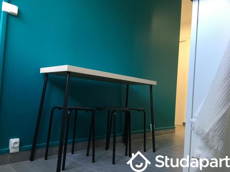 Chambre - 10 m² - 1 pièce